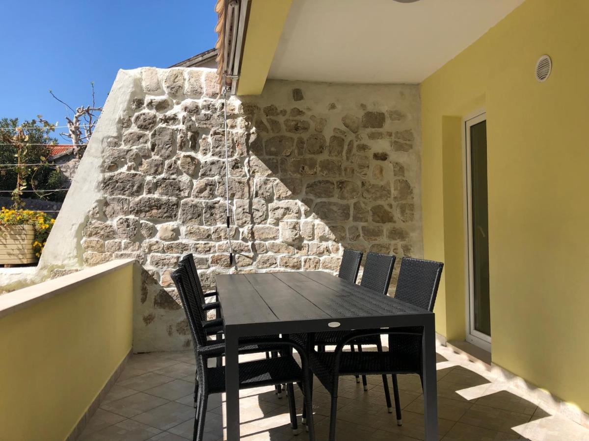 Apartments Ivana Rab Раб Екстериор снимка