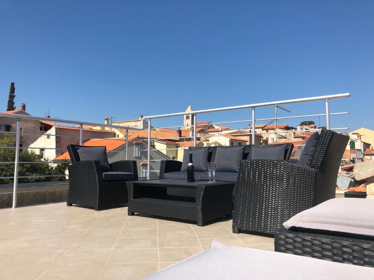 Apartments Ivana Rab Раб Екстериор снимка