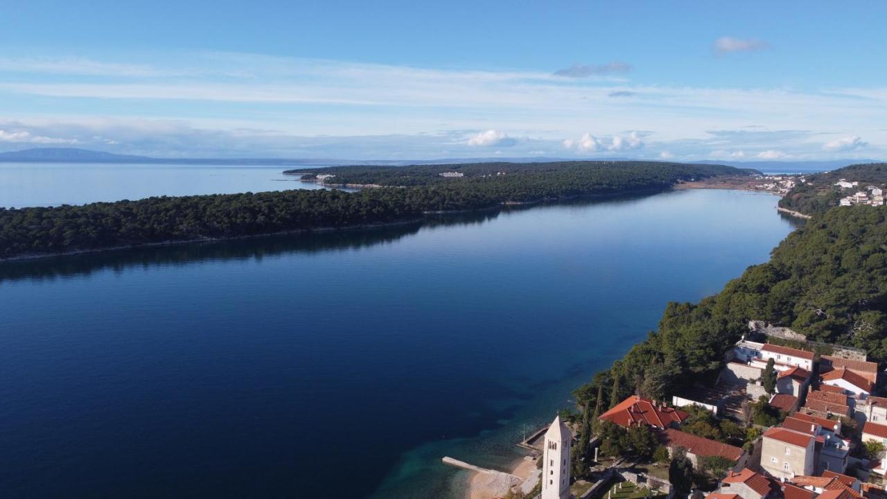 Apartments Ivana Rab Раб Екстериор снимка